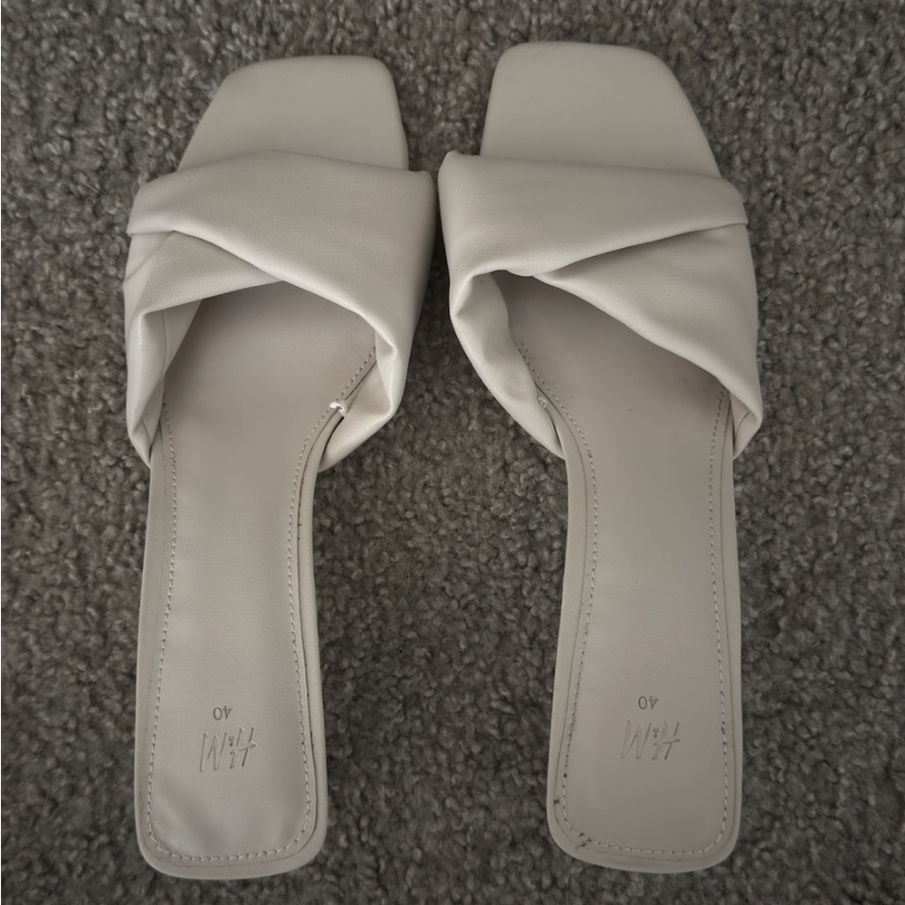 H&M Twist Detail Slide Heeled Sandal